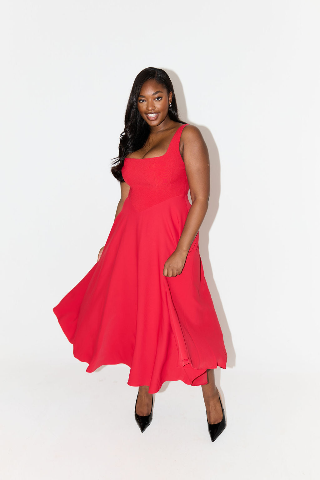 Maréva – Elegant Midi Flow Dress