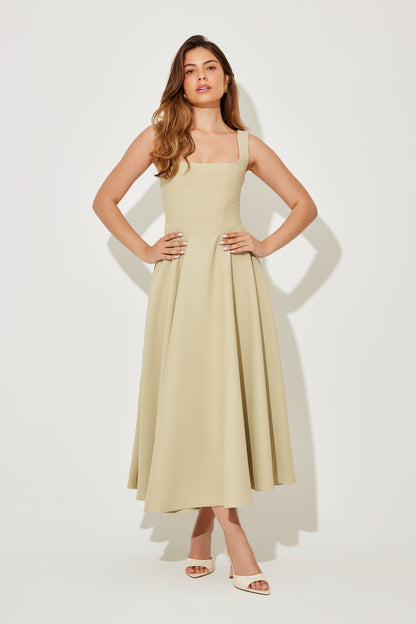 Maréva – Elegant Midi Flow Dress