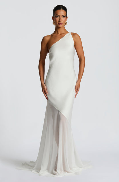 Solenara – One-Shoulder Mesh Evening Gown